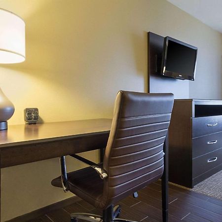 Comfort Suites & Conference Center Worthington Kültér fotó