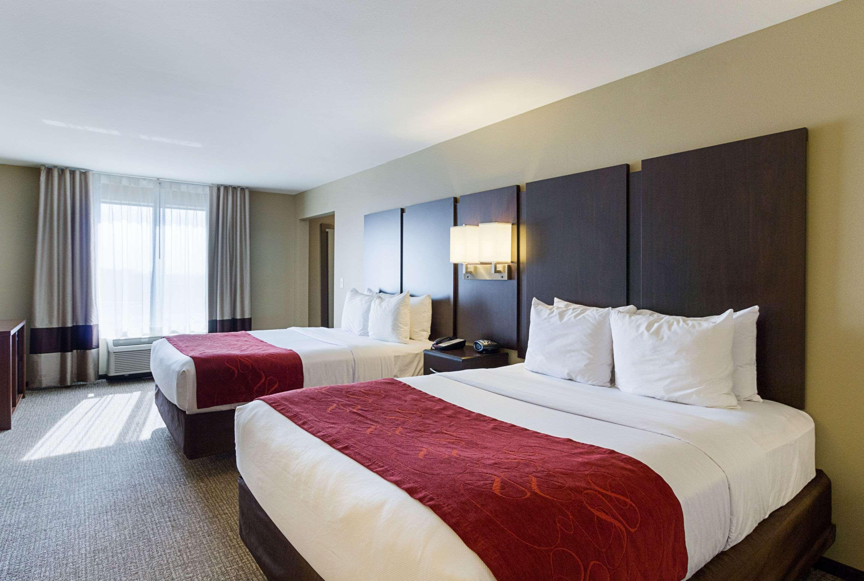 Comfort Suites & Conference Center Worthington Kültér fotó