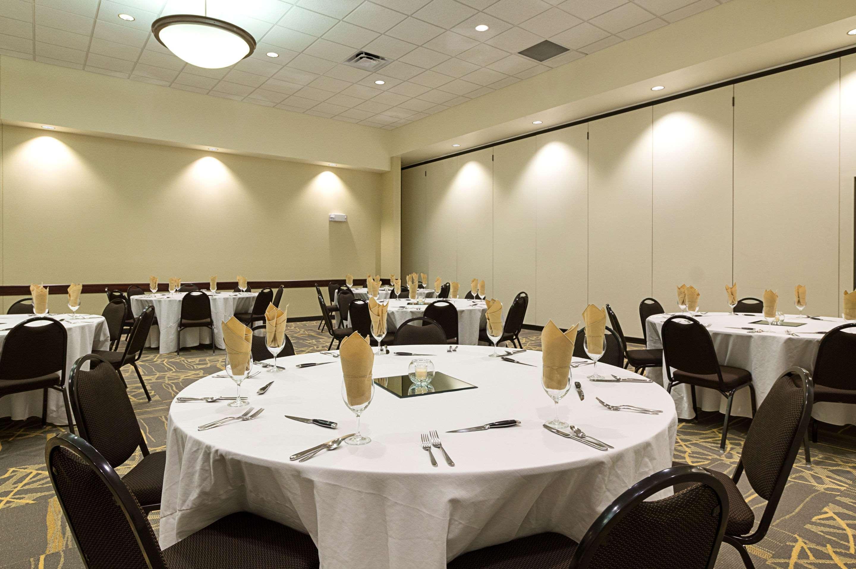 Comfort Suites & Conference Center Worthington Kültér fotó