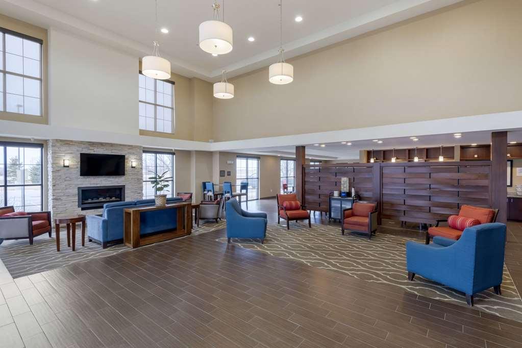 Comfort Suites & Conference Center Worthington Beltér fotó